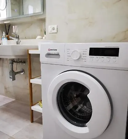 Lungomare Luxury Sea View * Vlorë