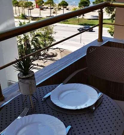 Lungomare Luxury Sea View *