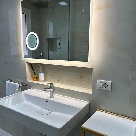 Lungomare Luxury Sea View Vlorë