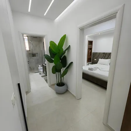 Lungomare Luxury Sea View Apartament Wlora