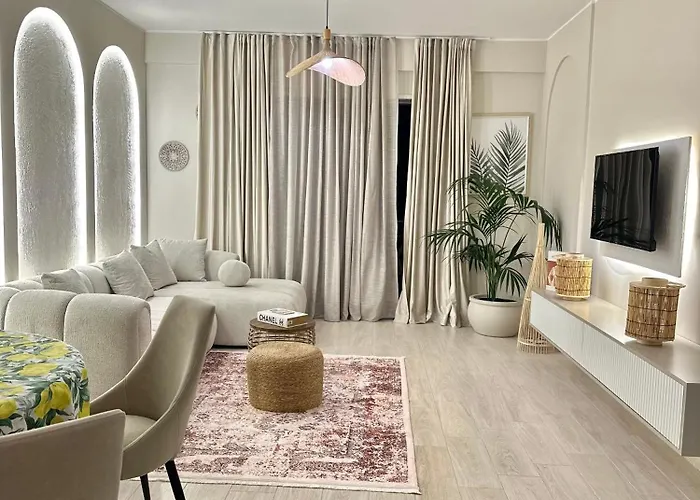 Lungomare Luxury Sea View Apartament Wlora