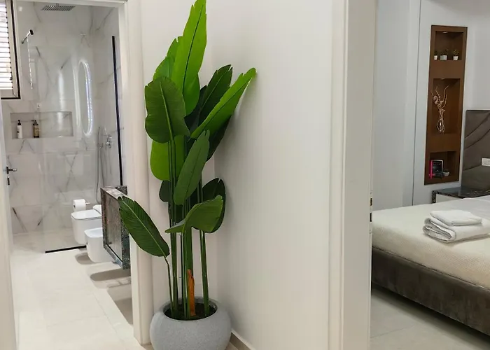 Lungomare Luxury Sea View Apartament Wlora