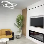 Lungomare Luxury Sea View Apartment *