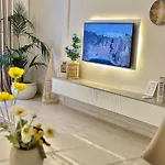 Lungomare Luxury Sea View Appartement Vlorë