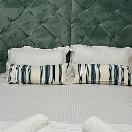 Lungomare Luxury Sea View Vlore
