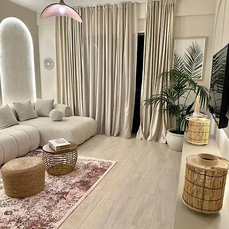 Lungomare Luxury Sea View * Vlorë