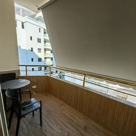 アパート Lungomare Luxury Sea View *