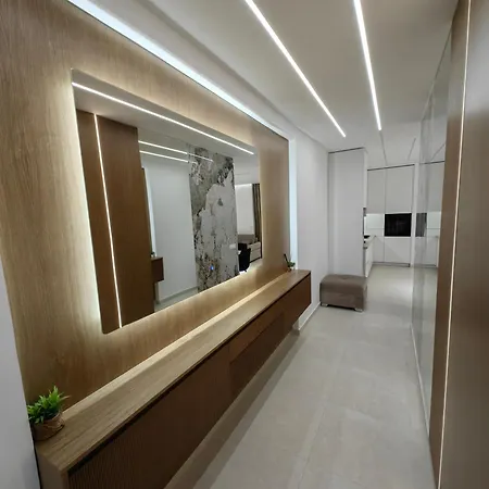 Lungomare Luxury Sea View アパート Vlorë