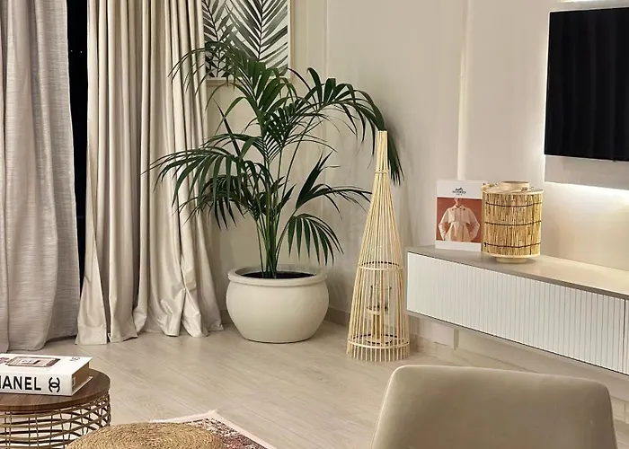 Lungomare Luxury Sea View شقة *